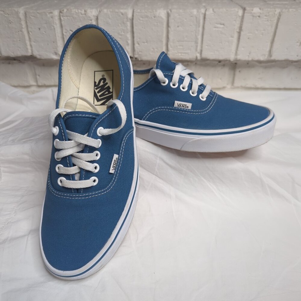 Vans Men's Blue Classic Shoes, Size 9.5